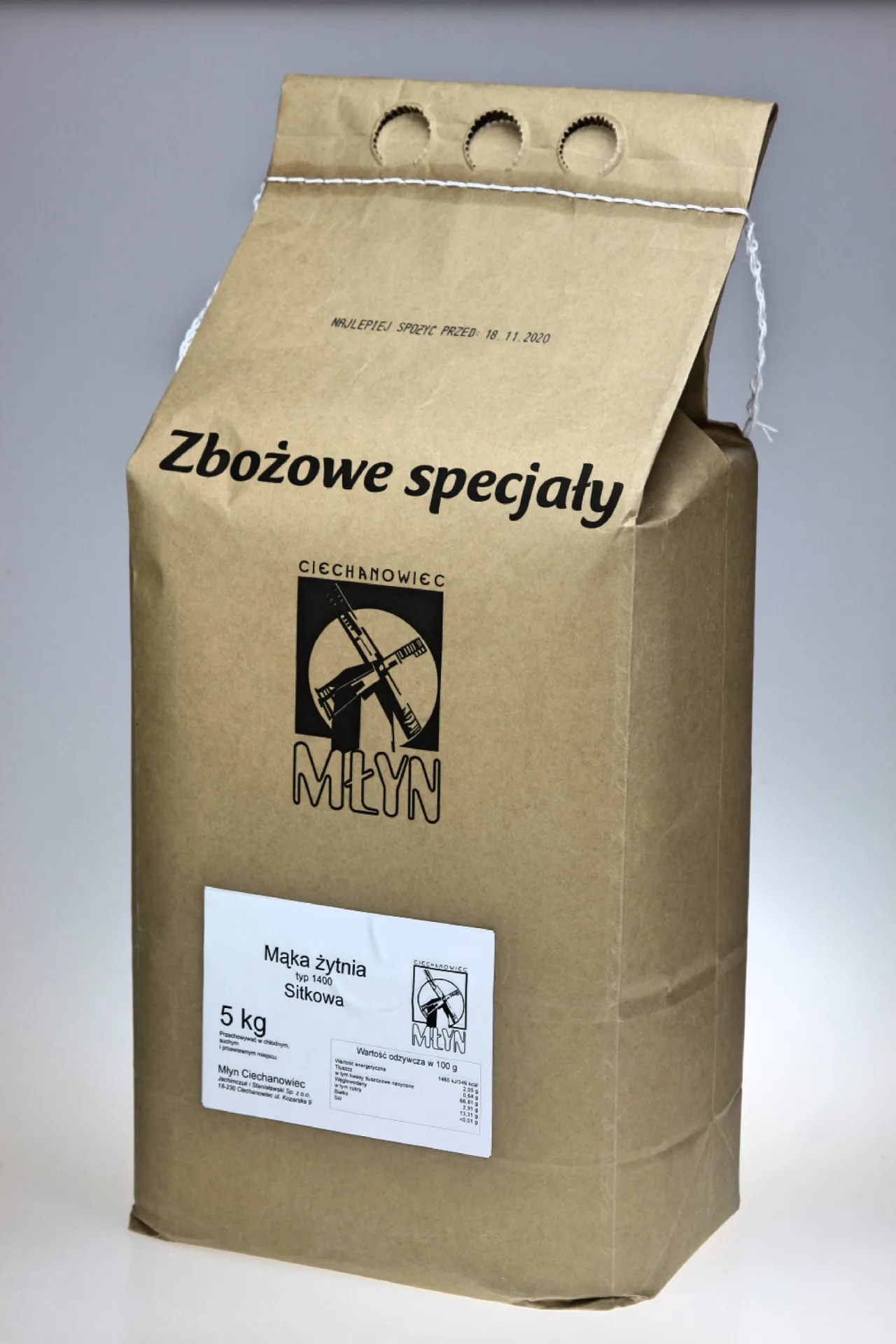 Zdjęcie Mąka sitkowa co to - poznaj jej właściwości i zastosowanie w kuchni