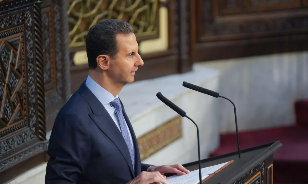 Zdjęcie Bashar al-Assad w dokumentach: 5 prawd ukrytych między kadrami