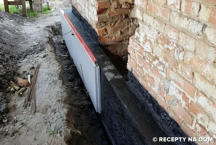 Zdjęcie Jak ocieplić fundament starego domu z gwarancją sukcesu - praktyczny poradnik