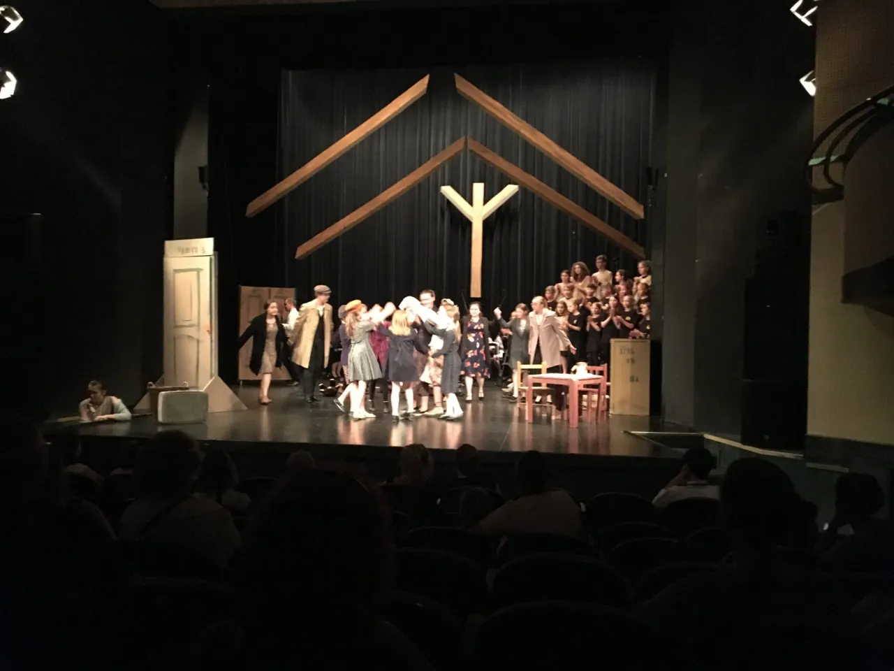 Zdjęcie Najlepsze spektakle teatralne, które musisz zobaczyć w tym sezonie