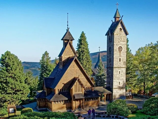 Zdjęcie Sudety z bonem turystycznym - najpełniejsza lista miejsc i atrakcji