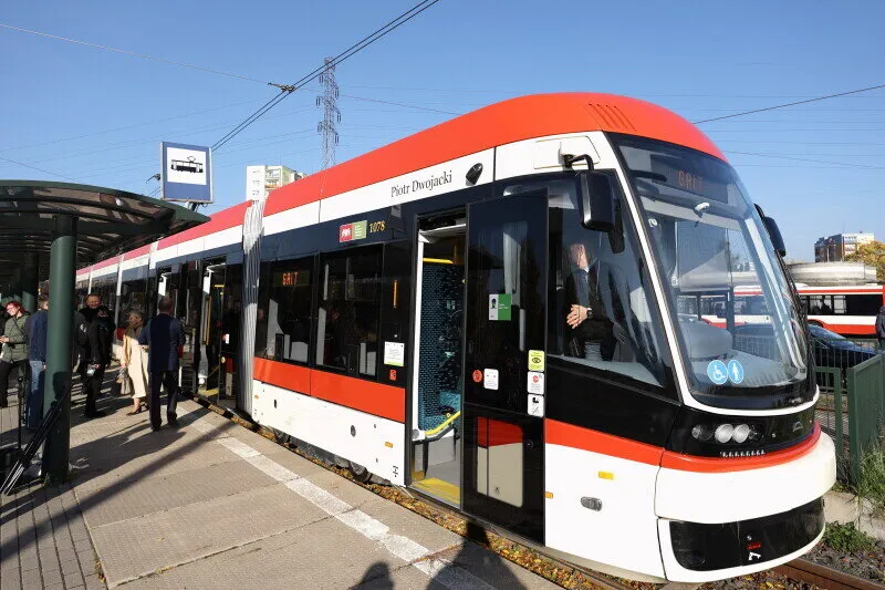 Zdjęcie Skąd odjeżdża Arriva z Gdańska? Oto kluczowe przystanki i trasy