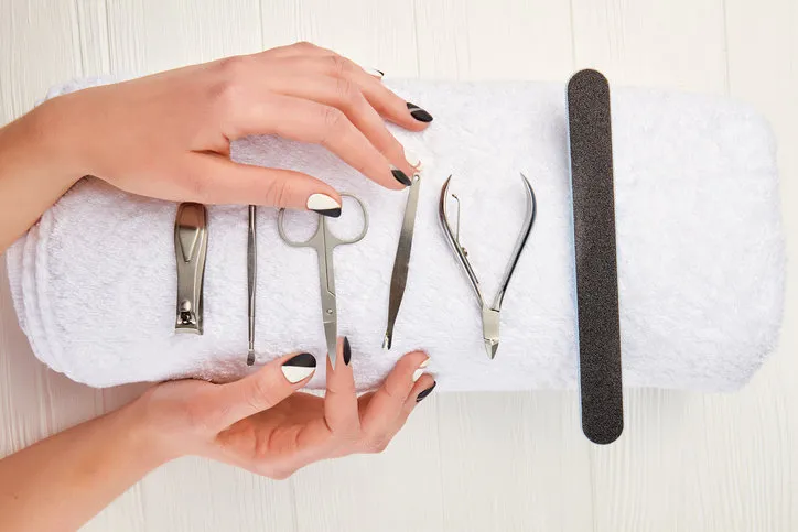 Zdjęcie Jak prawidłowo używać przyrządów do manicure: 7 kluczowych zasad