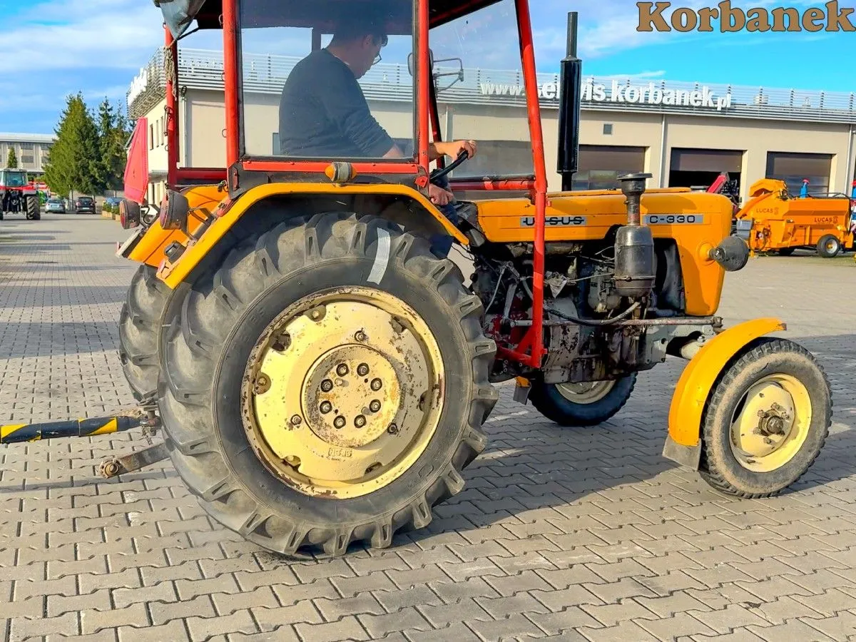 Zdjęcie Ile koni ma ursus c 330 i dlaczego ten ciągnik zachwyca rolników
