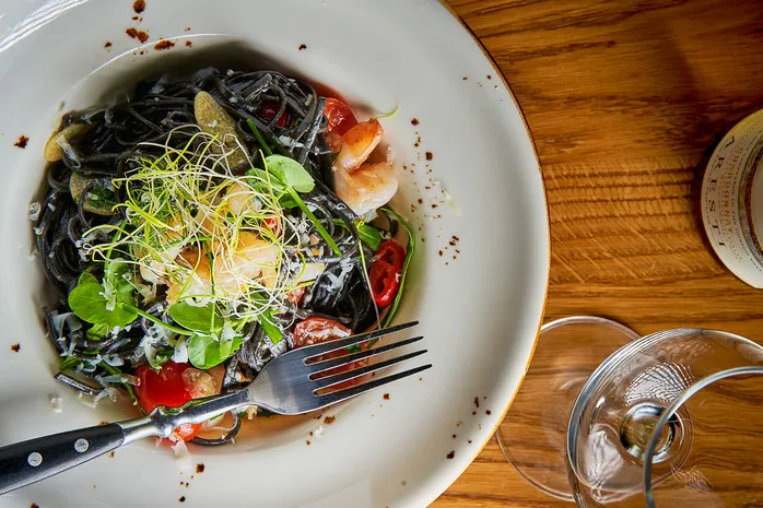 Zdjęcie Co zjeść w Olsztynie? Sprawdź najlepsze lokalne smaki i restauracje
