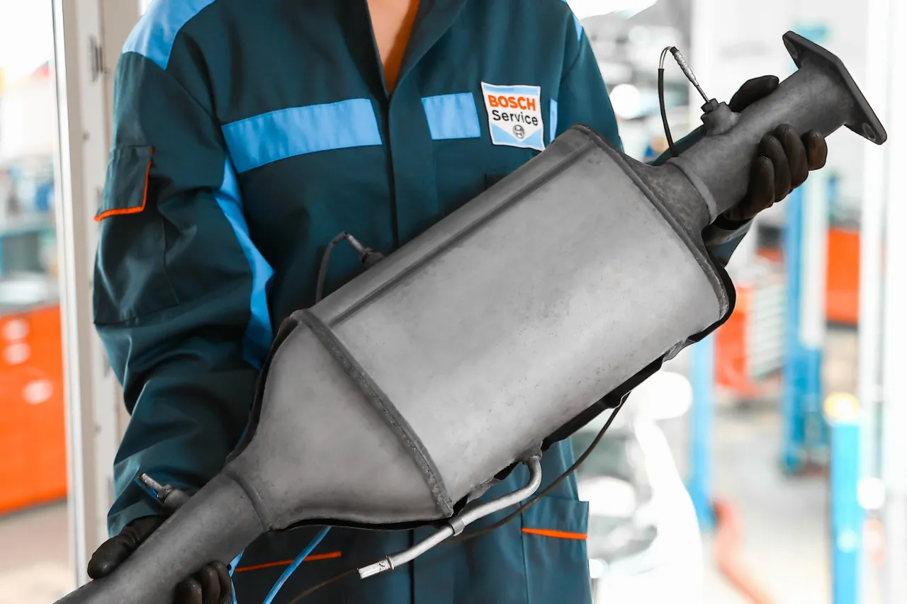 Zdjęcie Czy DPF to katalizator? Poznaj kluczowe różnice i funkcje