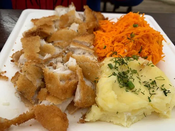 Zdjęcie Gdzie zjeść w Juracie? Odkryj najlepsze restauracje i smaki
