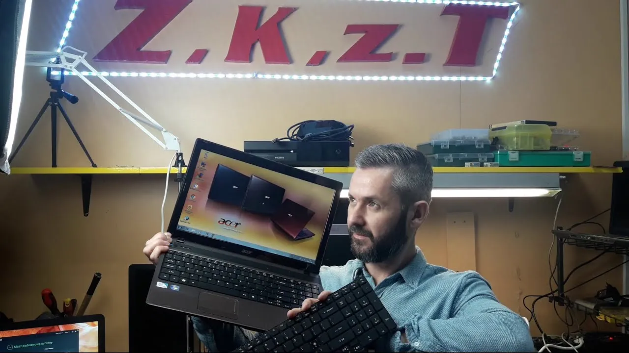 Zdjęcie Jak wymienić klawiaturę w laptopie Acer bez zbędnych problemów