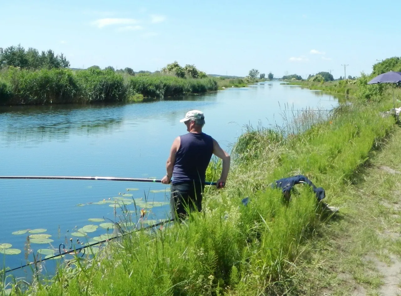 Zdjęcie Zezwolenia RZGW Bydgoszcz: Jak uniknąć problemów z wędkowaniem