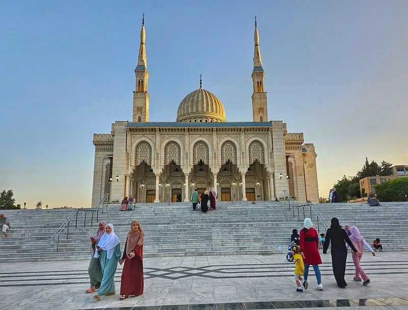 Zdjęcie Algieria czy jest bezpiecznie? Poznaj zagrożenia i bezpieczne miejsca