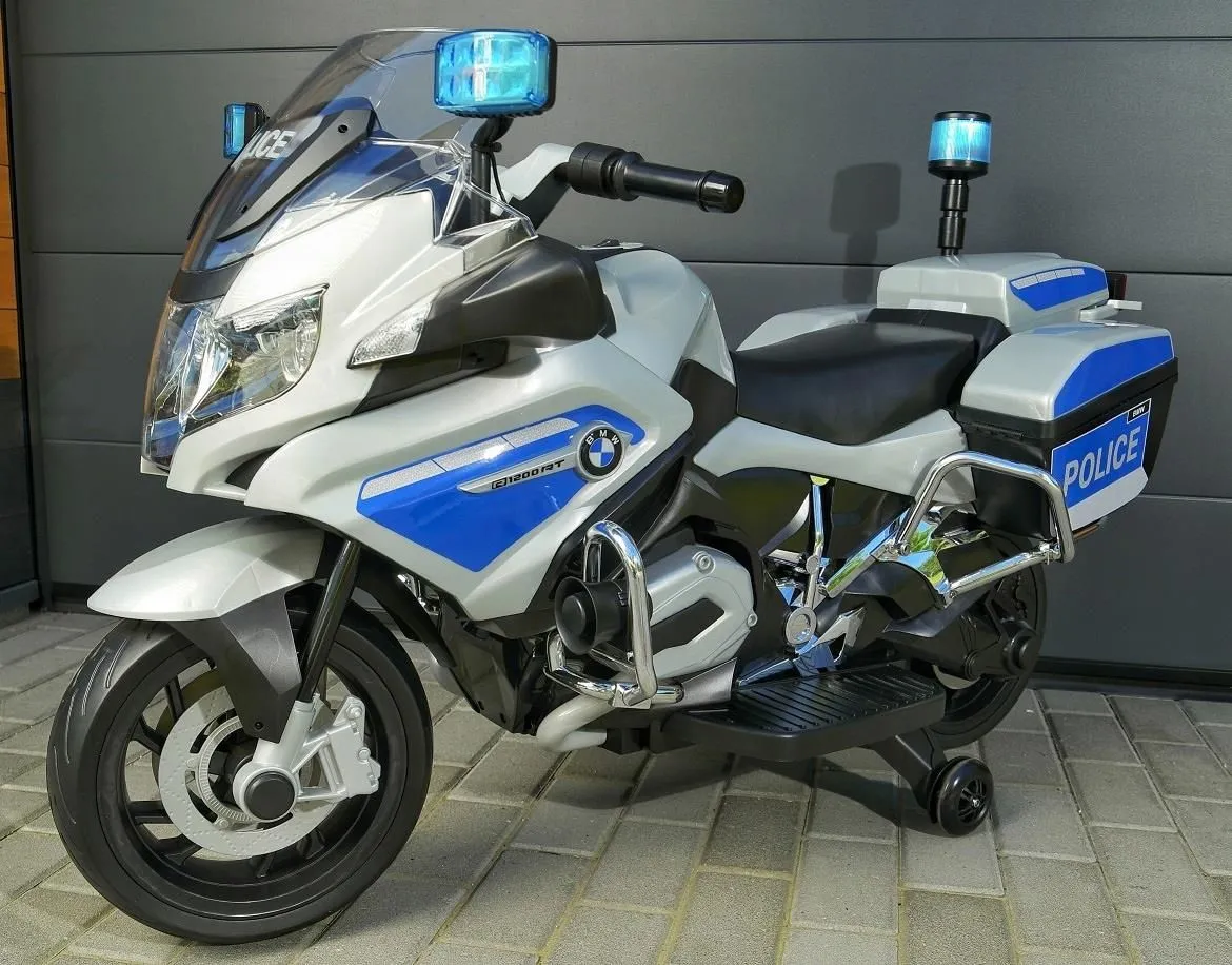 Zdjęcie Motor BMW na akumulator: Idealny prezent dla małych fanów motoryzacji