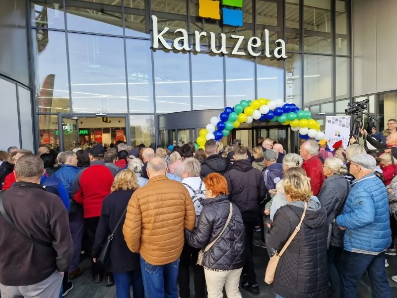 Zdjęcie Karuzela Kołobrzeg kiedy otwarcie - nie przegap tej okazji!