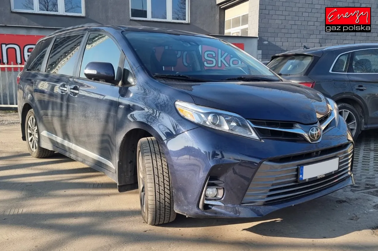 Zdjęcie Gdzie znajduje się zbiornik LPG w Toyota Sienna? Oto odpowiedzi