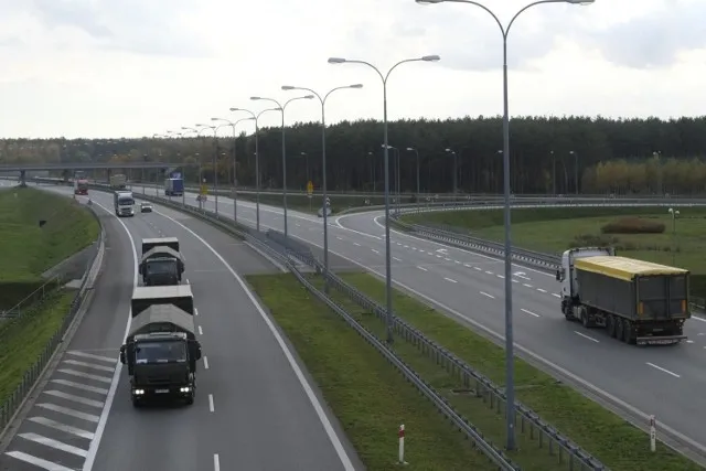 Zdjęcie Aktualne warunki na autostradzie A1: utrudnienia, remonty i prognozy pogody