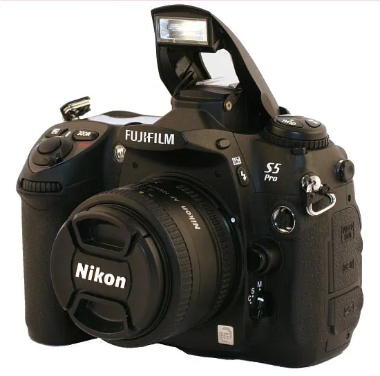 Zdjęcie Fuji S5 Pro - Czy to wciąż dobra lustrzanka dla profesjonalistów?