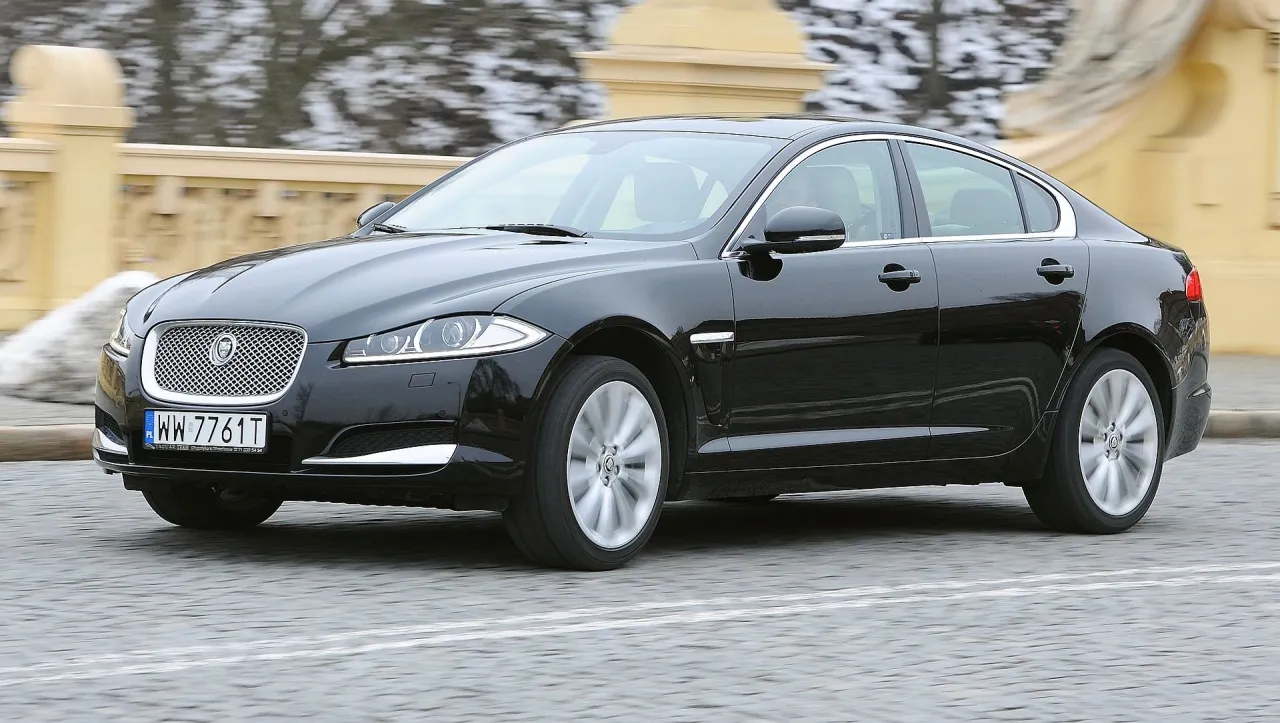 Zdjęcie Jaguar XF 2.2 Diesel - co to za silnik i jakie ma wady?