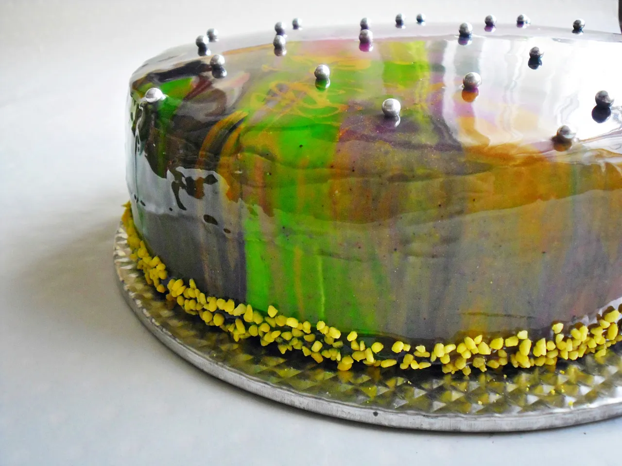 Mirror glaze na tort