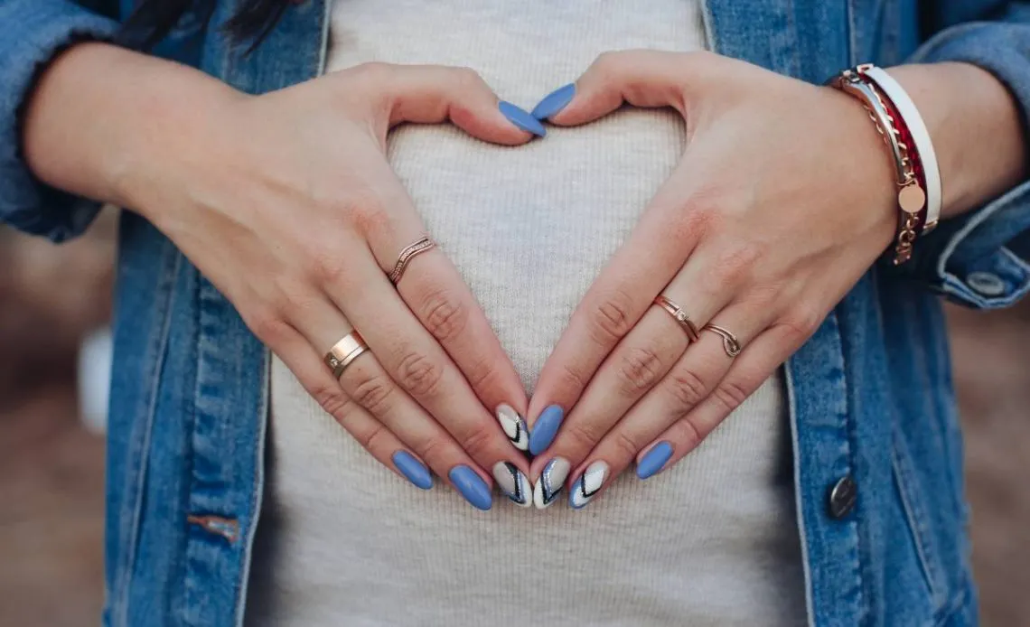 bezpieczne lakiery hybrydowe dla kobiet w ciąży, lakiery 3-free 5-free