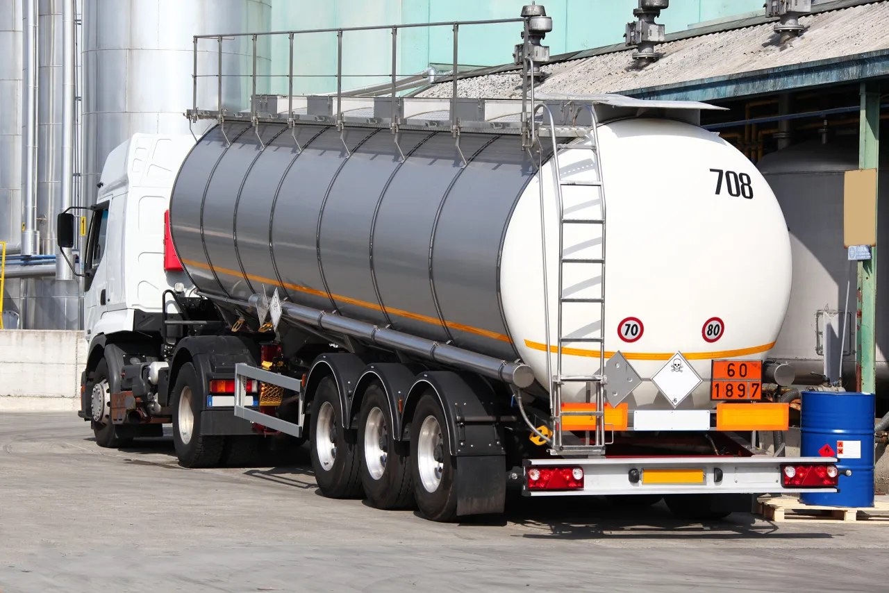 Kierowca ADR cysterna chłodnia transport ponadgabarytowy