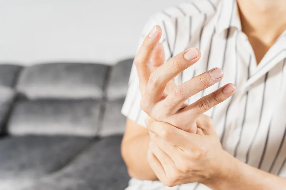 Kto jest narażony na niedob&oacute;r wapnia