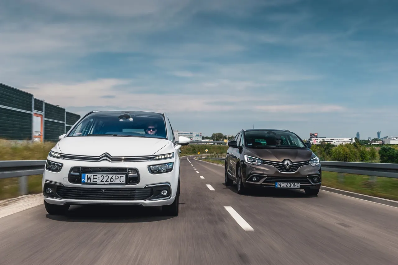 Citroen C4 Grand Picasso generacje por&oacute;wnanie