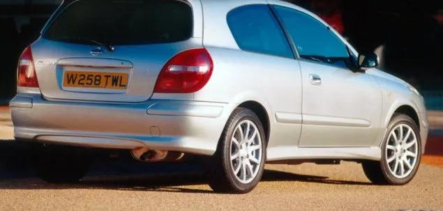 Nissan Almera N15 N16 Tino porównanie generacji