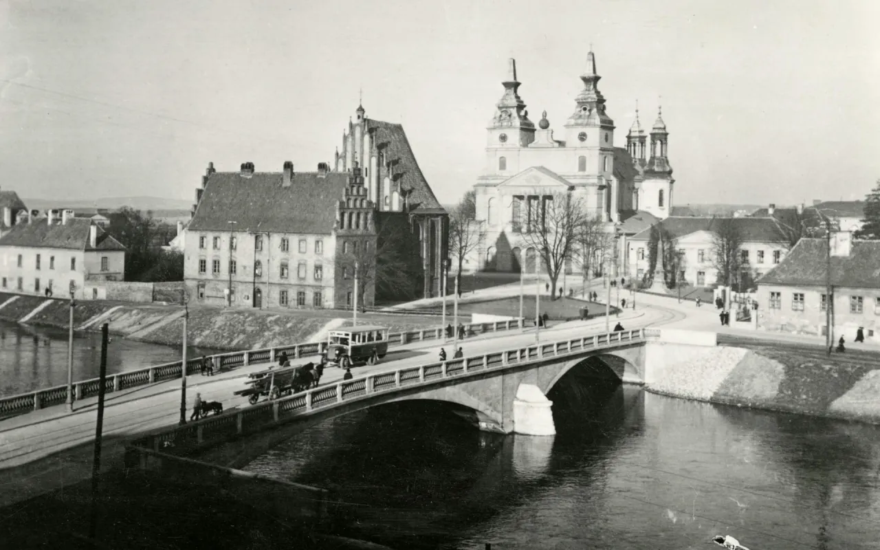 Historyczny Poznań nad Wartą Ostr&oacute;w Tumski