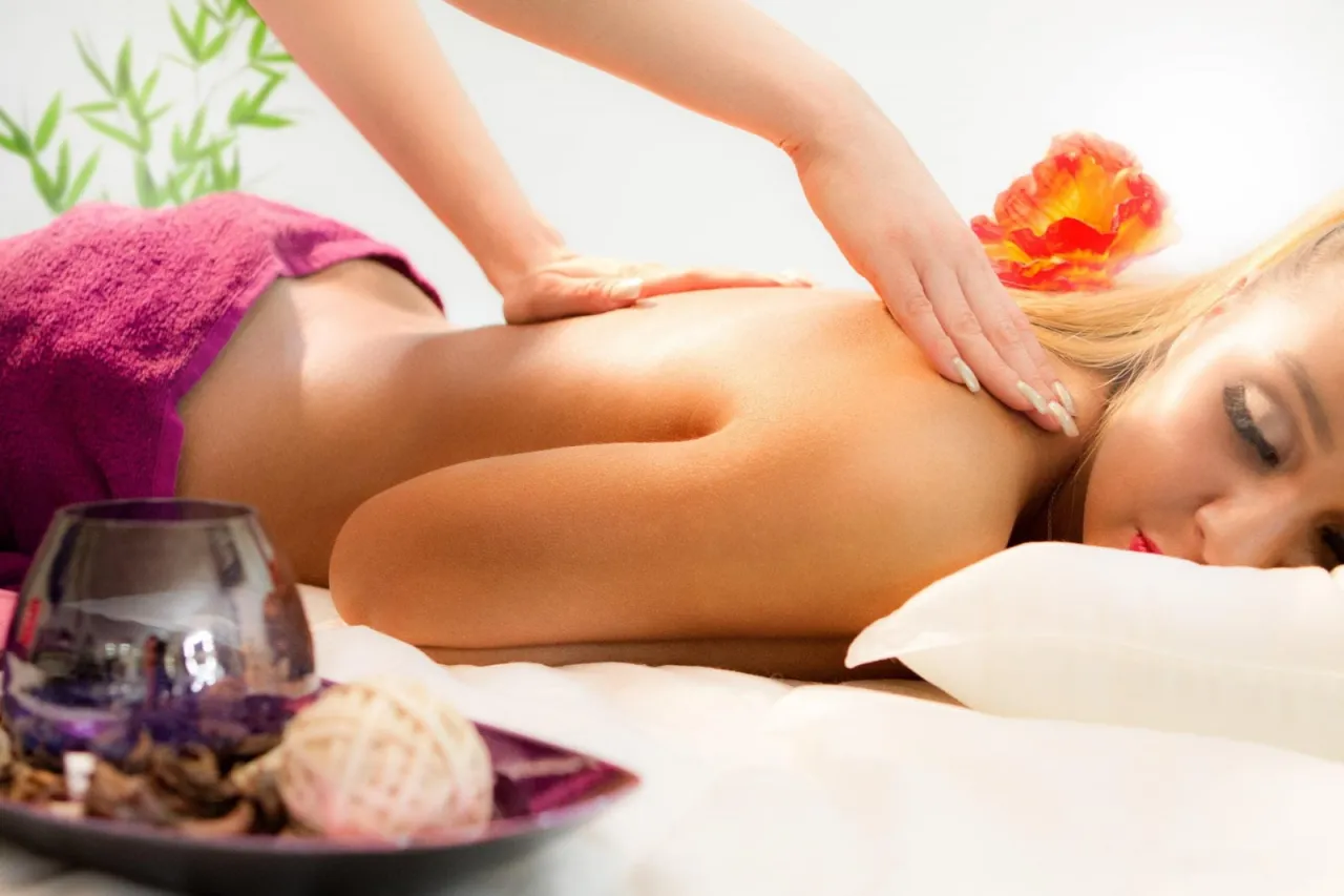 Masaż Lomi Lomi sesja