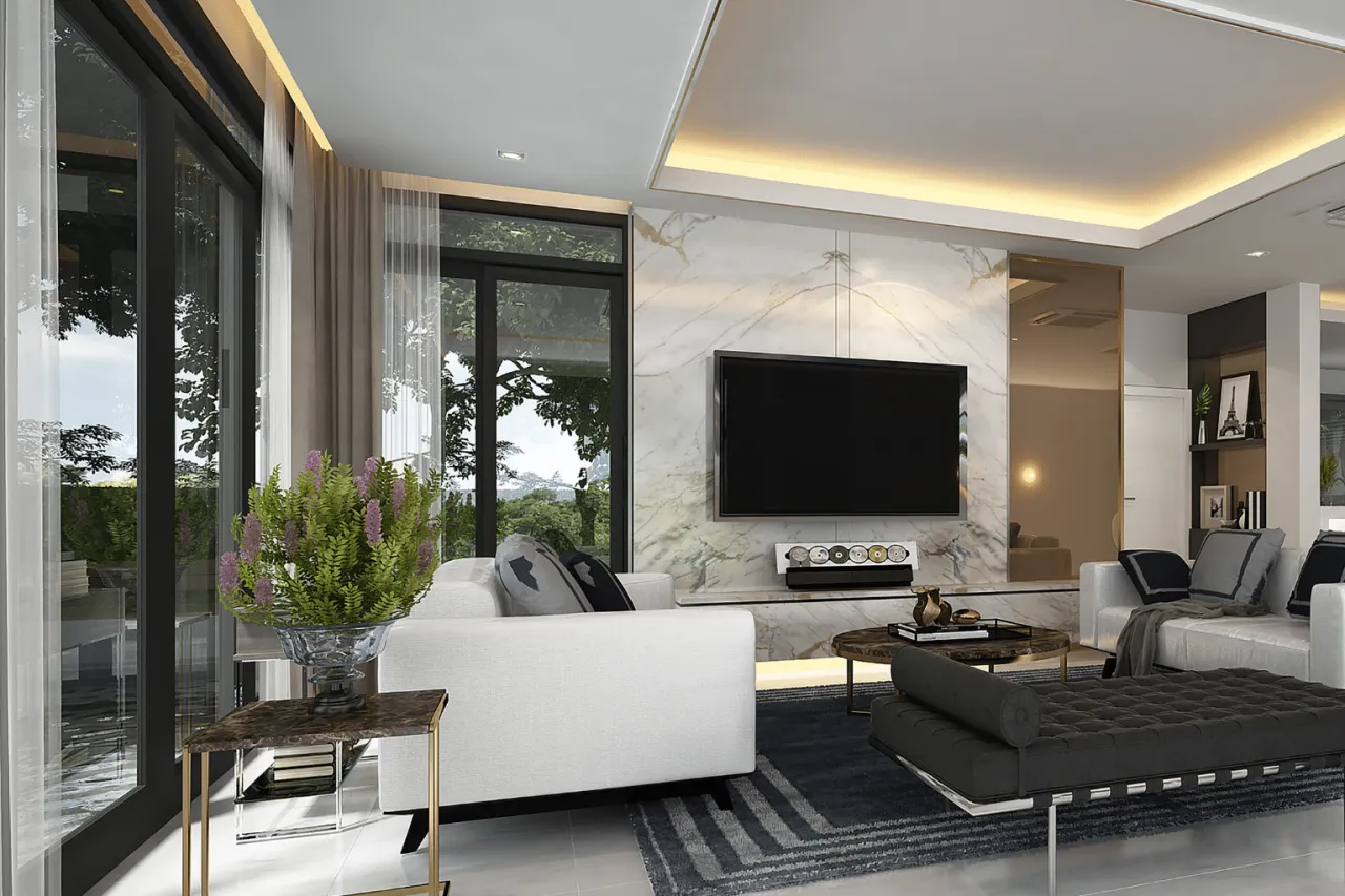 Nowoczesny salon z białymi sofami, marmurową ścianą RTV i dużymi oknami. Zobacz, jak upiąć firanki w salonie, by stworzyć elegancką aranżację.