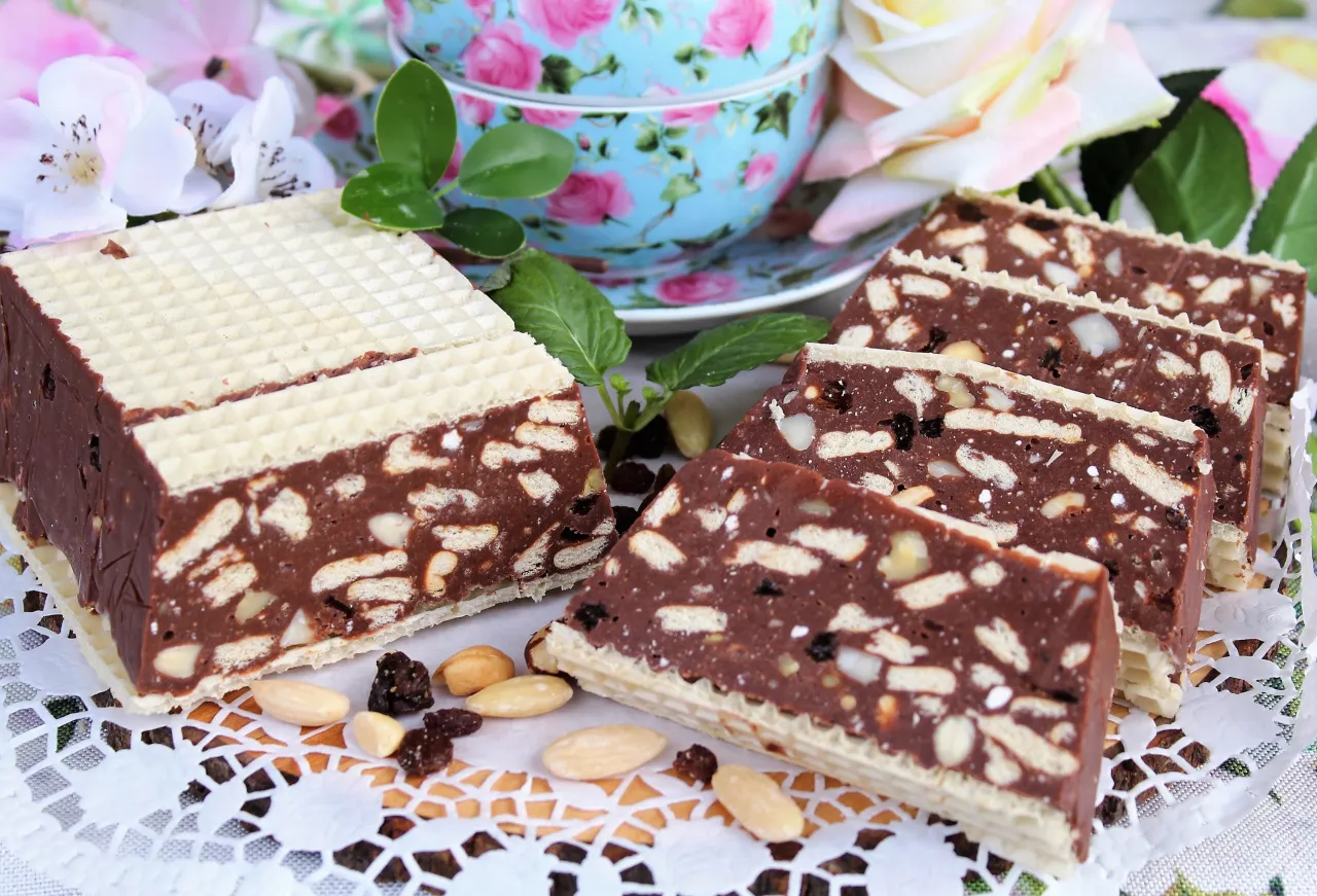 blok czekoladowy z r&oacute;żnymi dodatkami