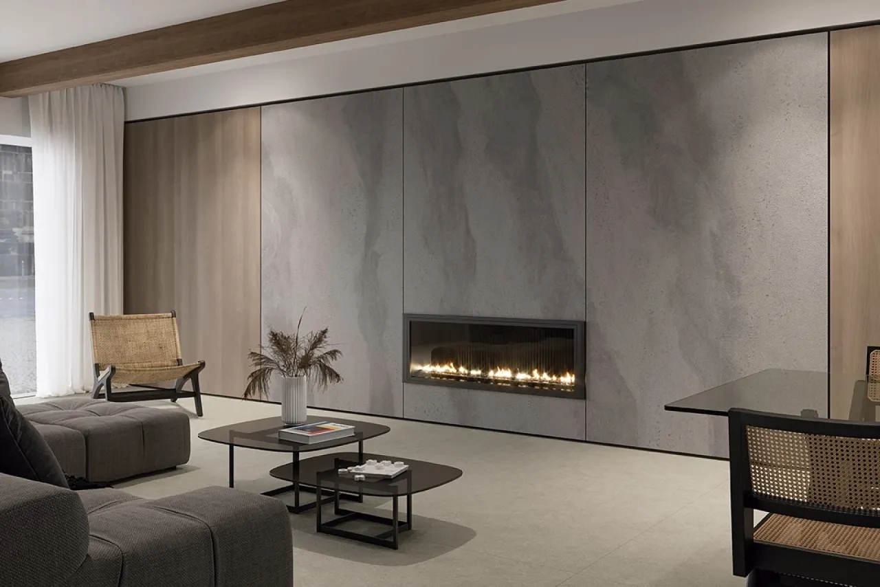 Nowoczesny salon z płytkami na podłodze