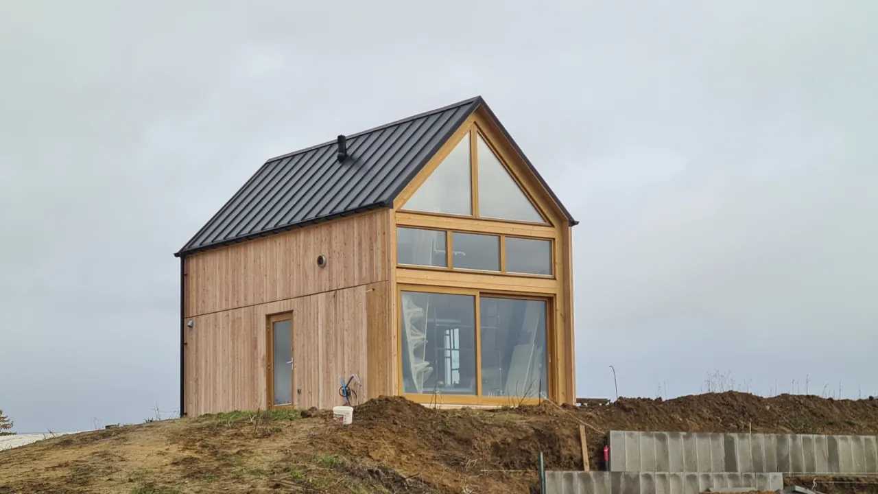 różnorodność projektów domów szkieletowych i modułowych