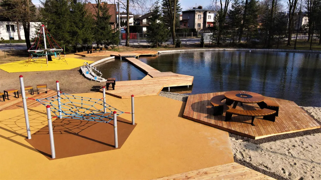 Nowy Sącz Park Strzelecki plac zabaw