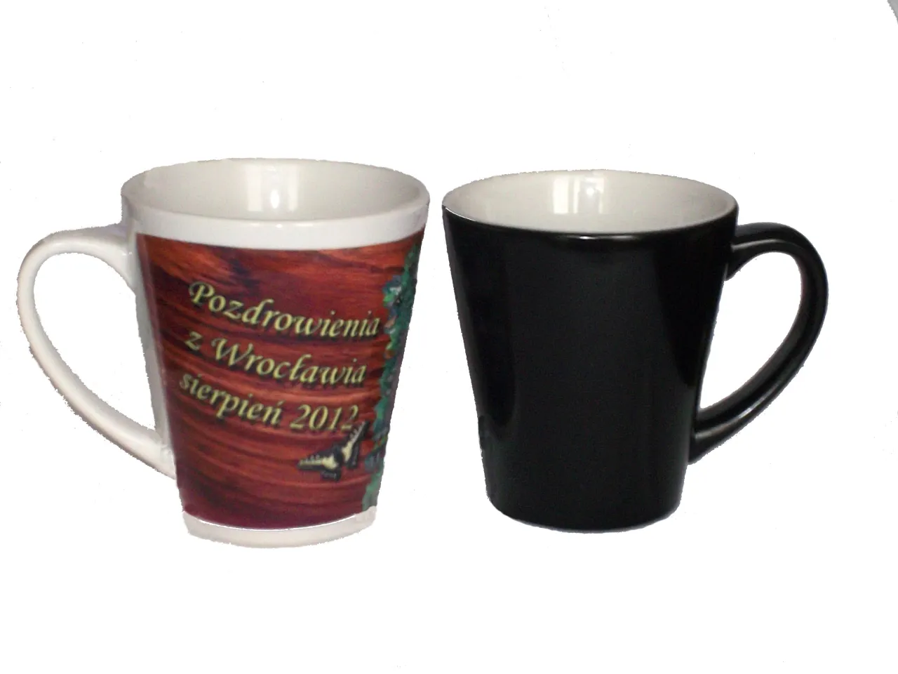 przykłady kubk&oacute;w ze zdjęciem: magiczny, latte, z kolorowym wnętrzem