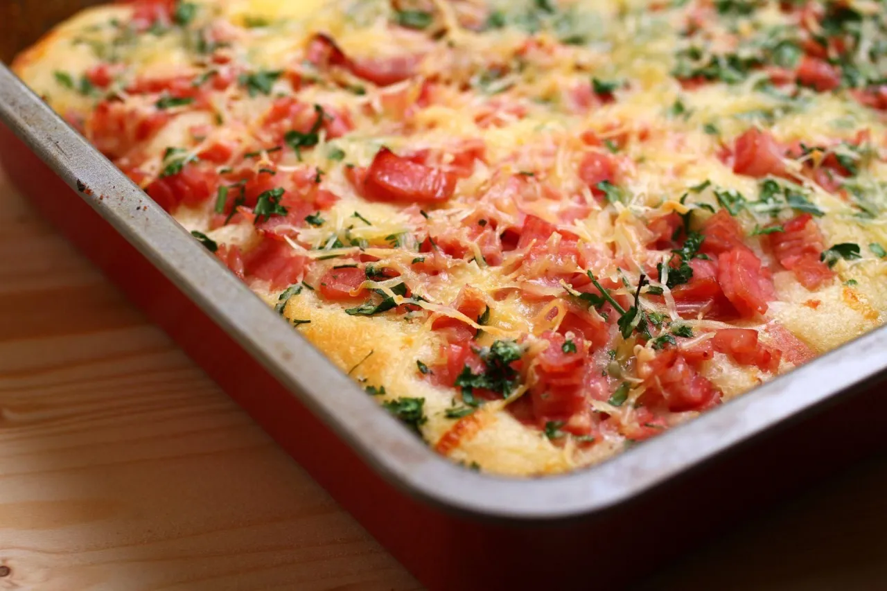 Tania zapiekanka ziemniaczana z kiełbasą gotowa