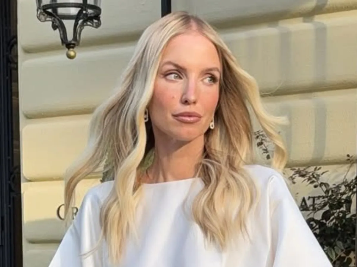 Wielowymiarowa koloryzacja włosów dla bladej cery, np. fawn blonde