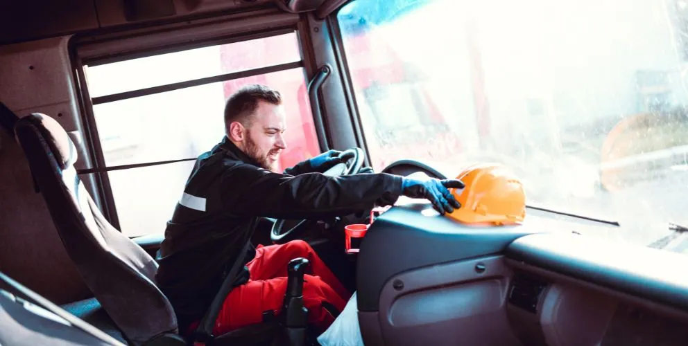 Zdjęcie Ile zarabia kierowca tira w eko oknach? Zaskakujące fakty o wynagrodzeniach