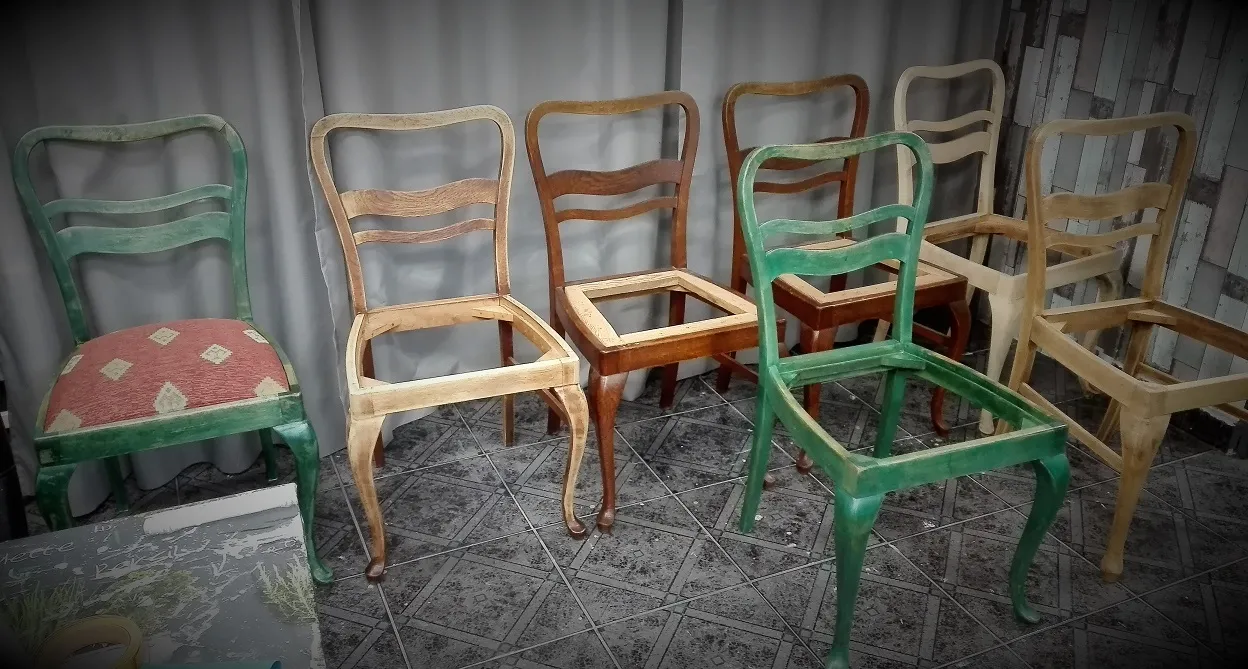 przed i po renowacji krzesła DIY