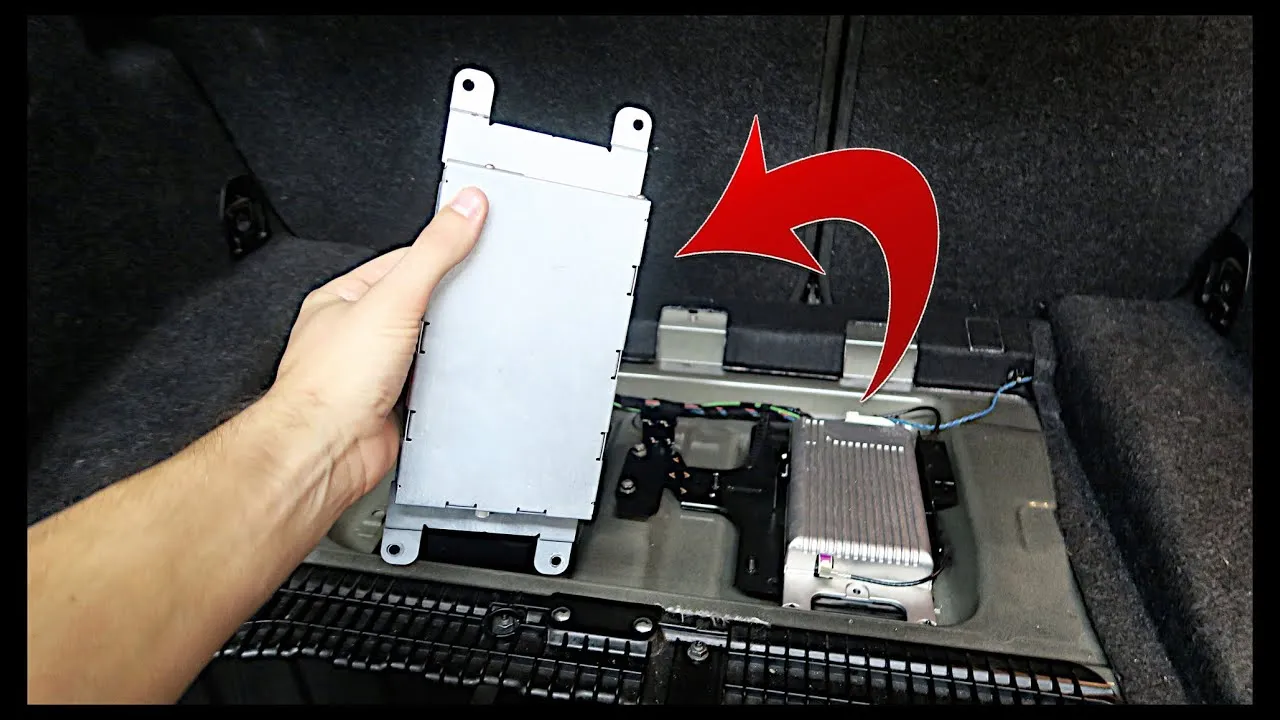 BMW E90 wymiana modułu Bluetooth krok po kroku