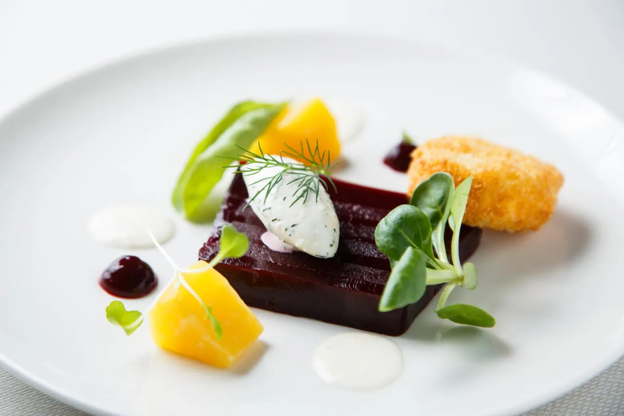 buraki z kozim serem elegancka przystawka