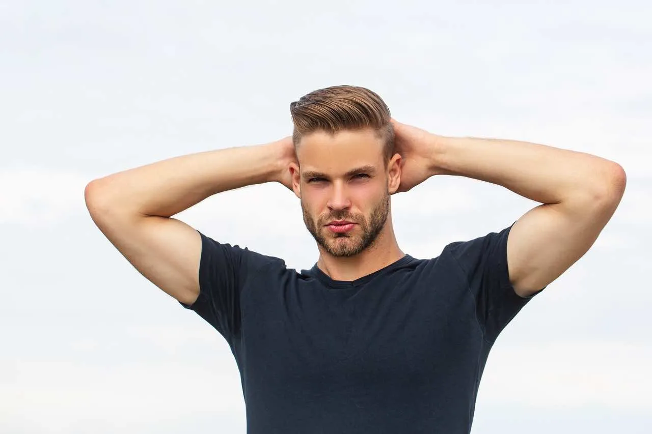 mowa ciała zainteresowanie mężczyzny