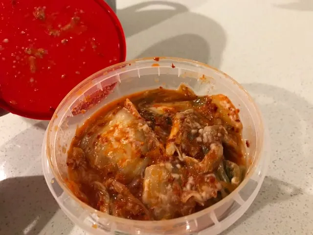 biały nalot na kimchi