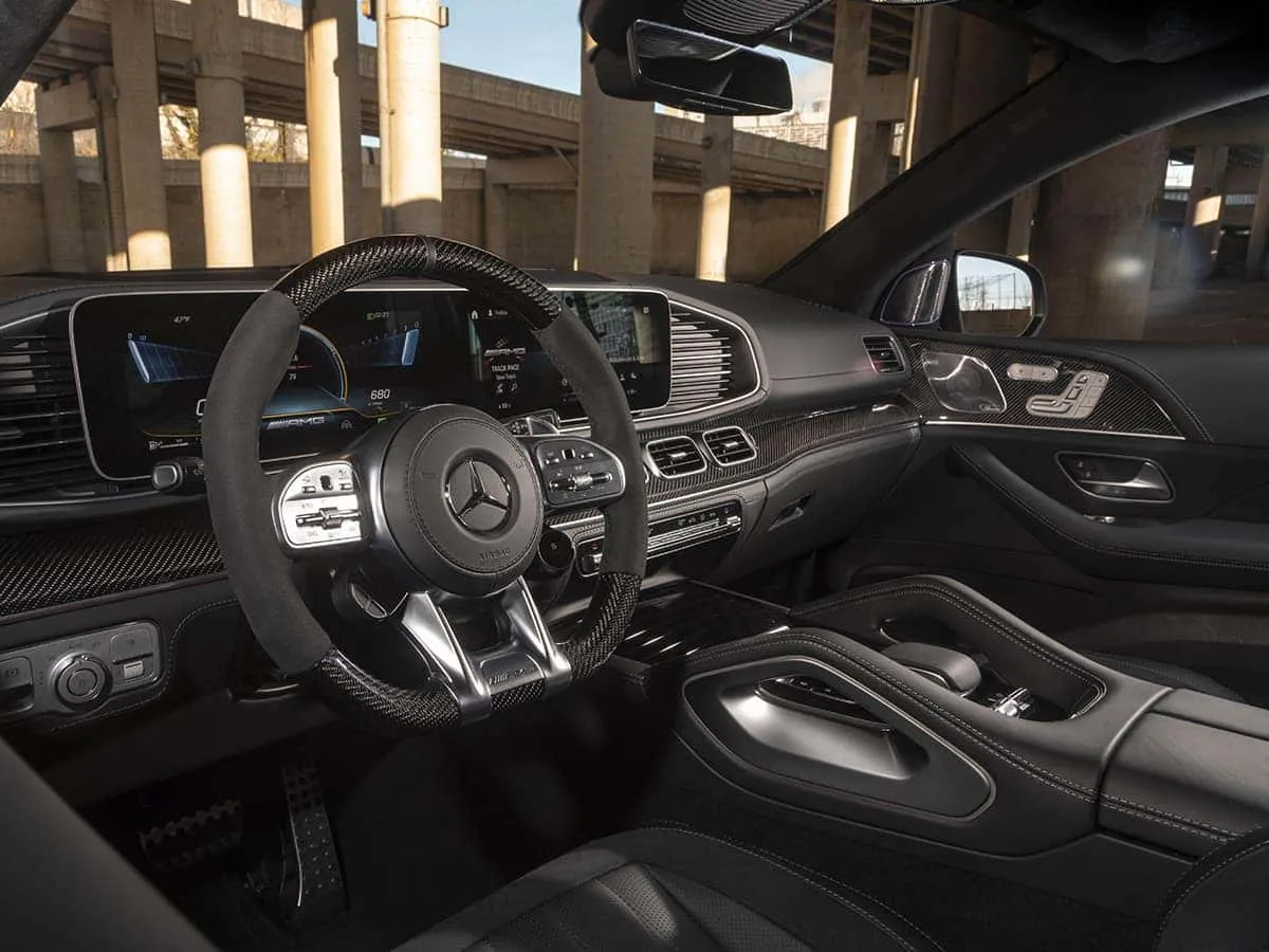 Mercedes-AMG GLE Coupé wnętrze luksusowe