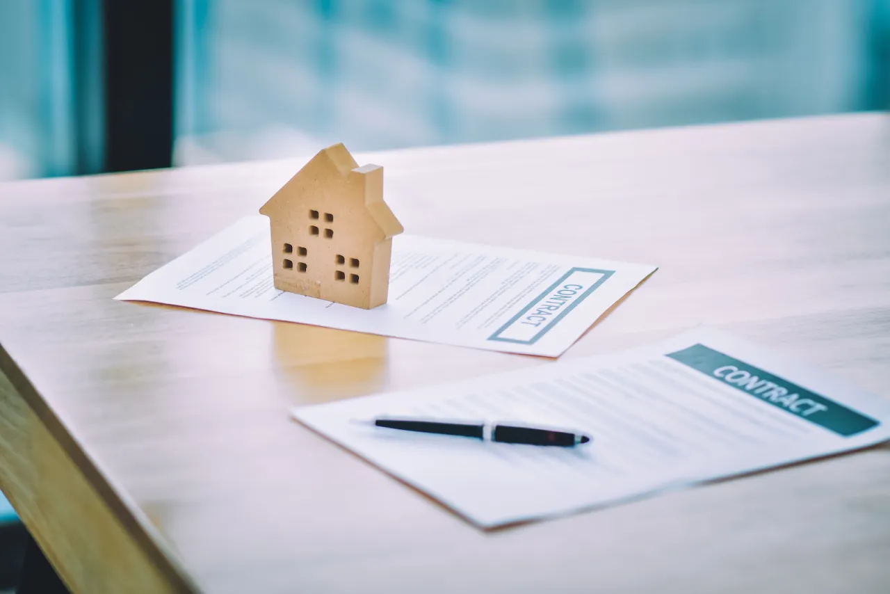 Zdjęcie Czy można sprzedać mieszkanie córce? Poznaj ważne zasady i podatki