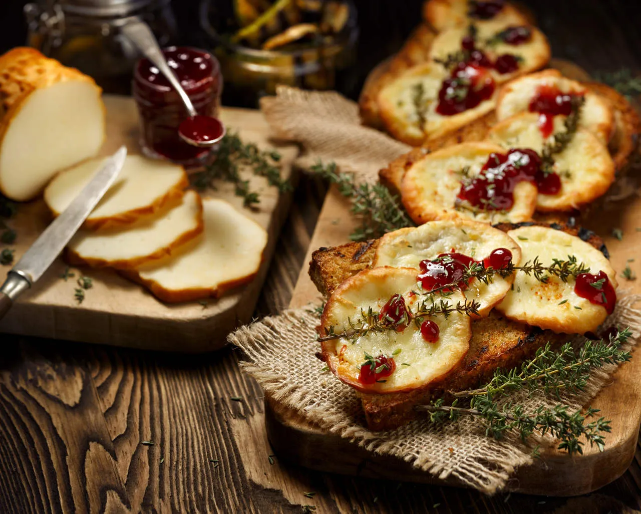 Oscypek z żurawiną z grilla