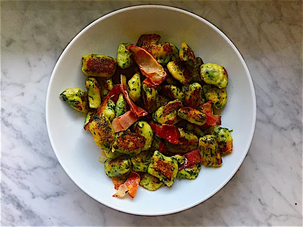 idealnie podsmażone gnocchi