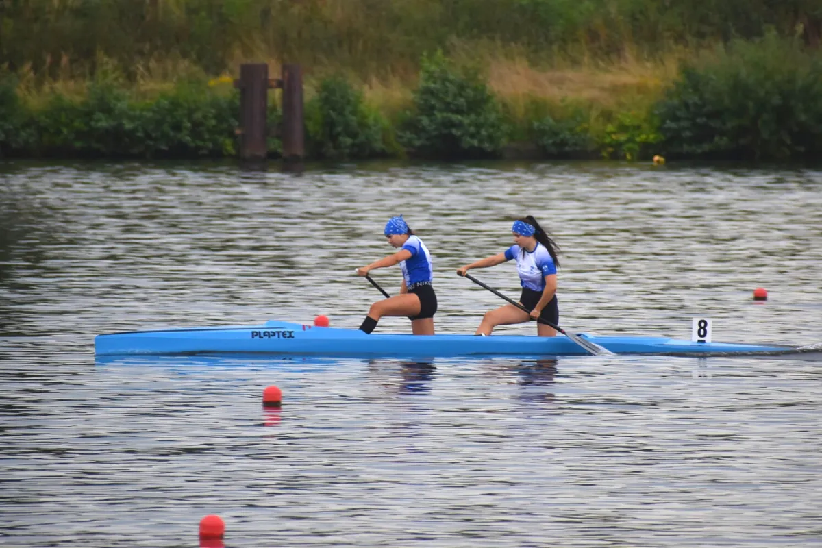 dzieci na kajakach trening AZS AWF Poznań