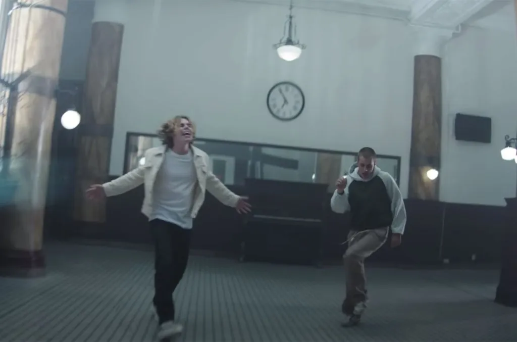 The Kid LAROI und Justin Bieber Musikvideo Stay