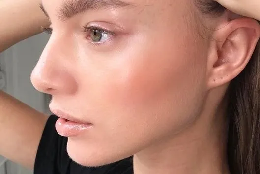 testowanie podkładu na linii żuchwy