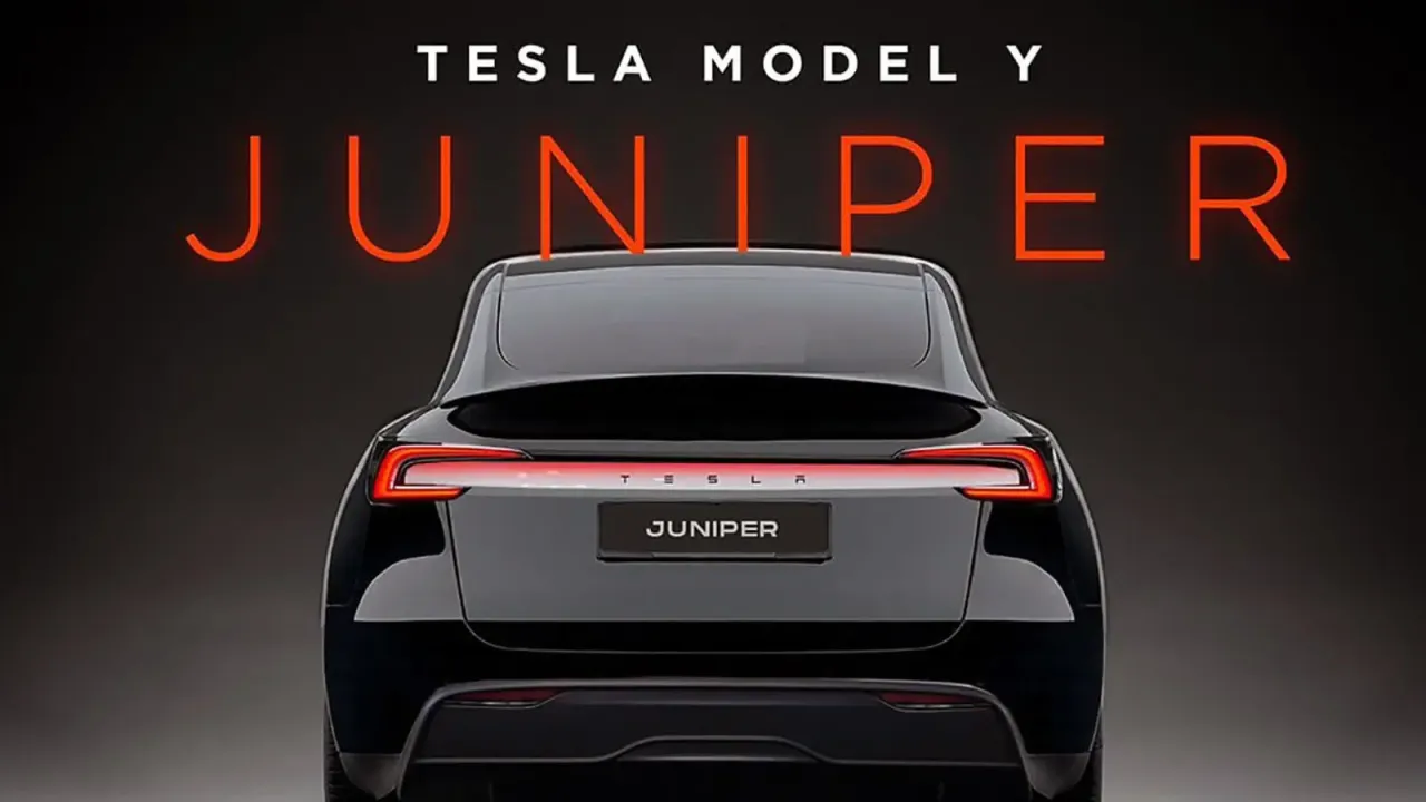 Nowa Tesla Model Y Juniper, lśniąca czerń, z tyłu, z napisem 
